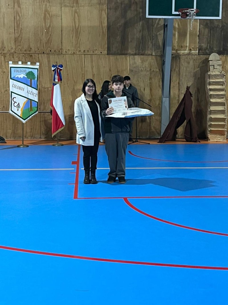 Colegio Colonos de Alerce
