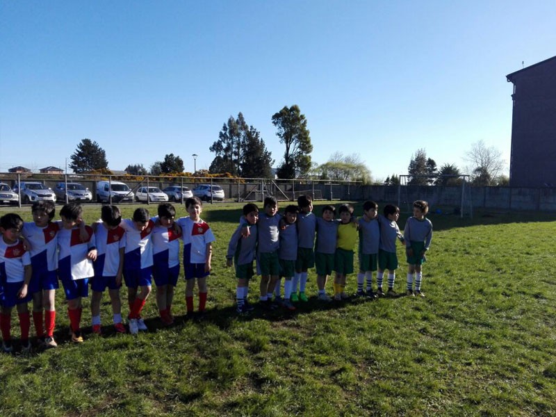 Colegio Colonos de Alerce