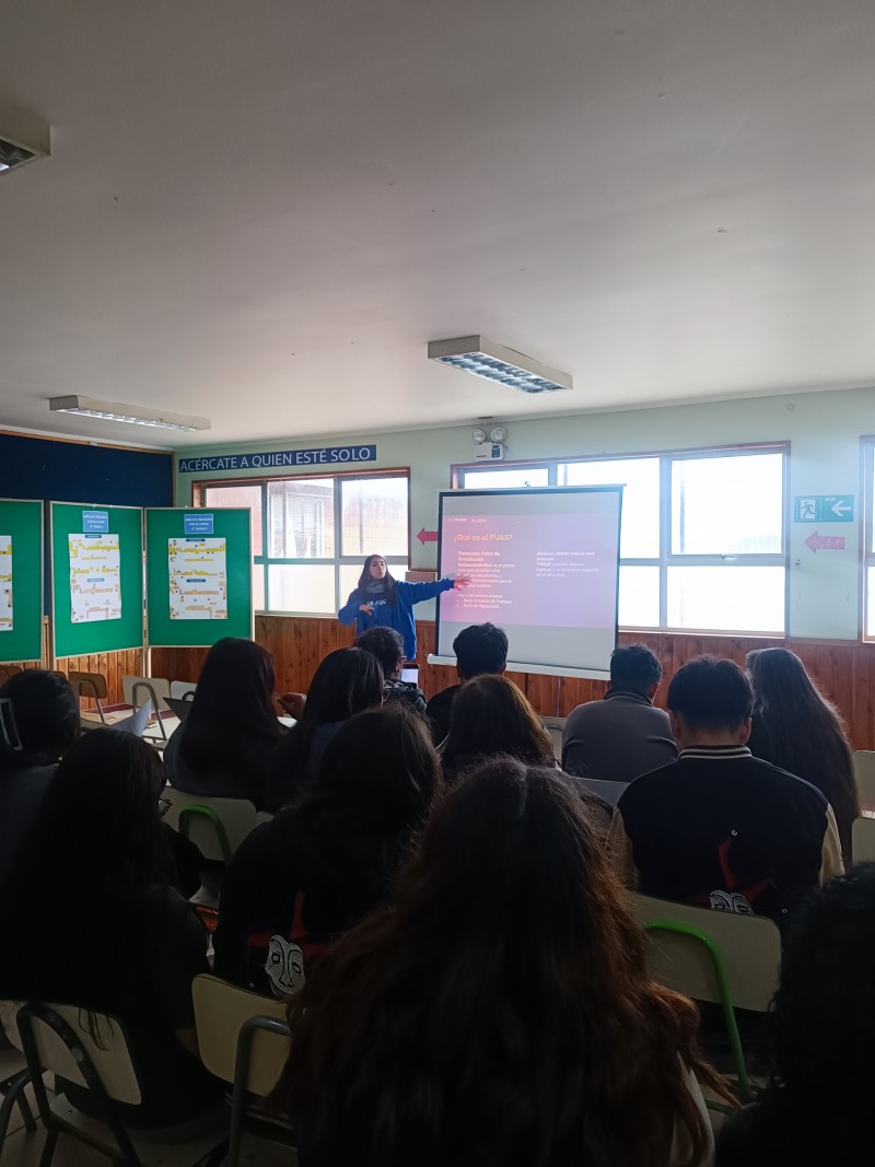 Colegio Colonos de Alerce