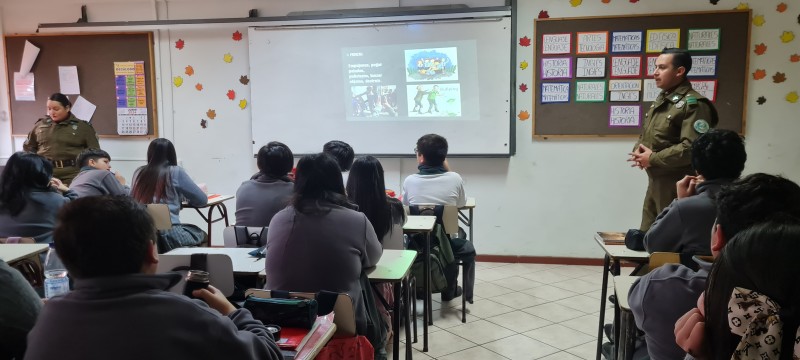 Colegio Colonos de Alerce