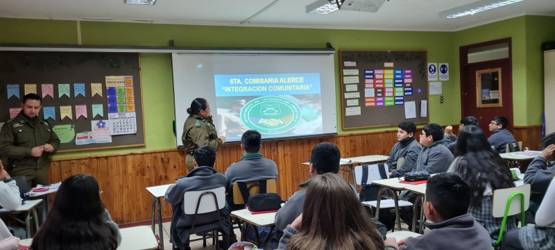 Colegio Colonos de Alerce