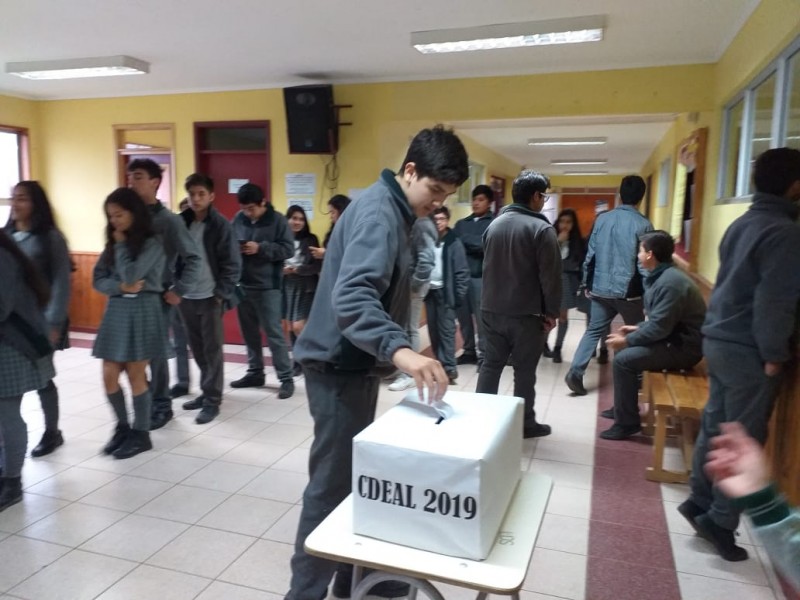 Colegio Colonos de Alerce