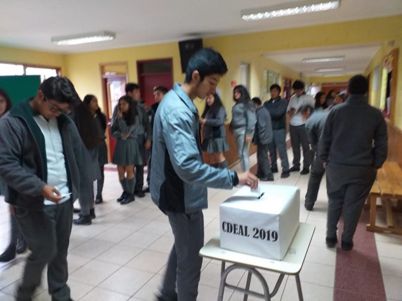 Colegio Colonos de Alerce