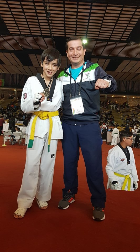 Colegio Colonos de Alerce