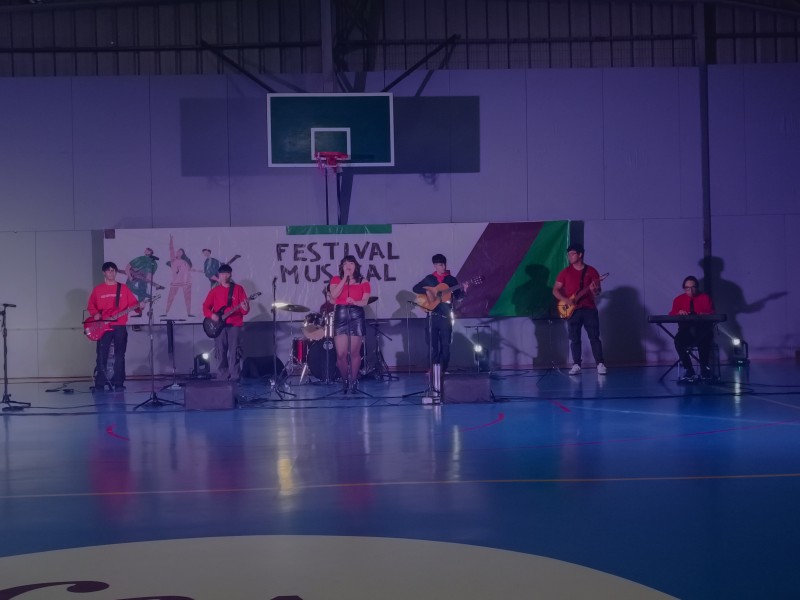 Colegio Colonos de Alerce