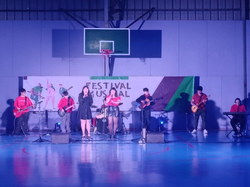 Colegio Colonos de Alerce