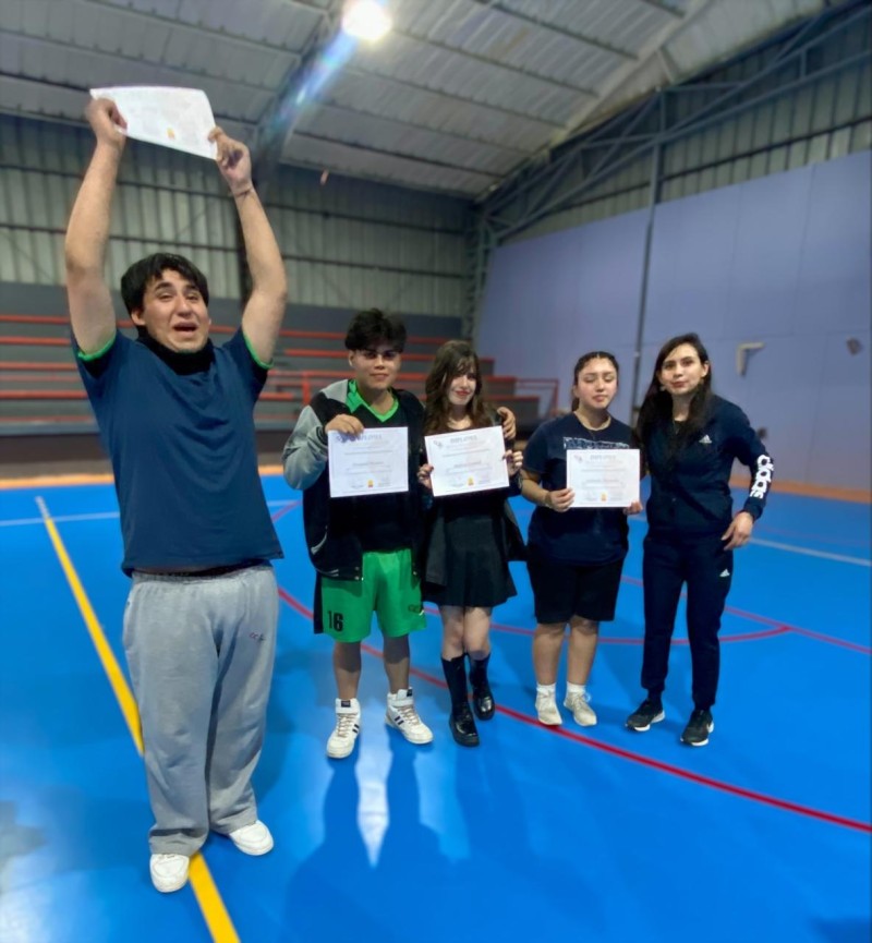 Colegio Colonos de Alerce