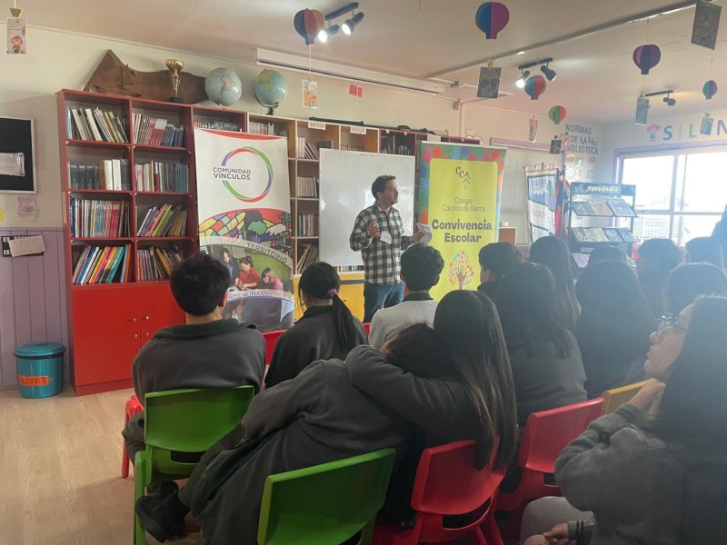 Colegio Colonos de Alerce