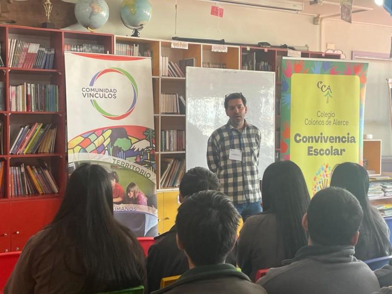 Colegio Colonos de Alerce