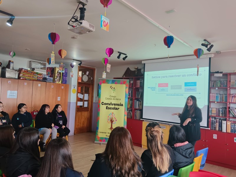 Colegio Colonos de Alerce